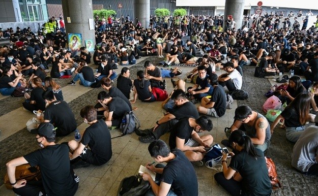 Ratusan Pelajar dan Mahasiswa Hong Kong Boikot Tak Masuk Sekolah