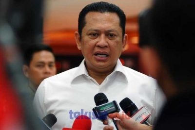 Pengungsi Asing Tinggal Di Trotoar, Bamsoet Desak Pemerintah Cari Solusi