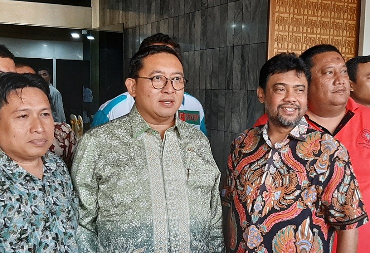 Mobil Jokowi Mogok di Kalbar, Fadli Zon: Coba Dong Presiden Pakai Esemka