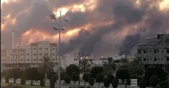 Diserang Drone, Pabrik Minyak Saudi Kebakaran