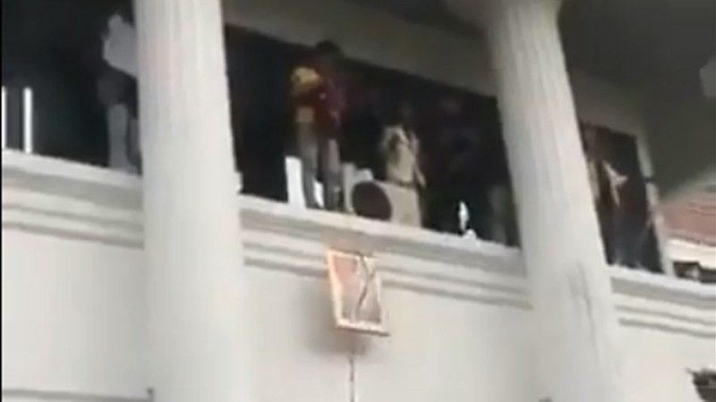 Polisi Amankan Mahasiswa yang Diduga Rusak Foto Kepala Negara