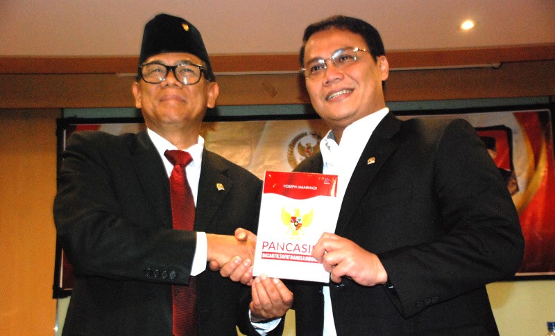 Yosep Umarhadi Luncurkan Buku