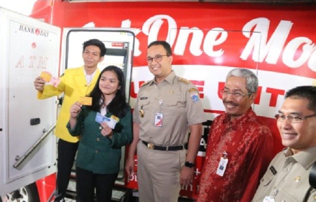 Anies Salurkan KJMU Ke 5.061 Mahasiswa, Setiap Mahasiswa Dapat 18 Juta