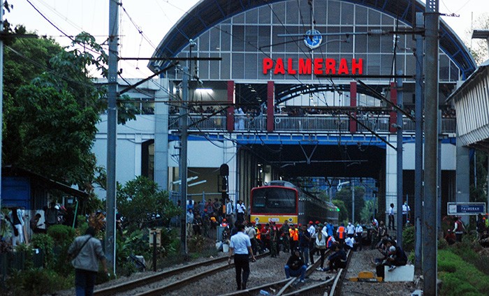 KRL Tidak Beroperasi