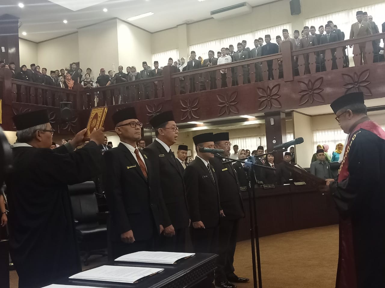 Resmi Dilantik, Pimpinan DPRD Kota Bekasi Siap Jaga Amanah Rakyat