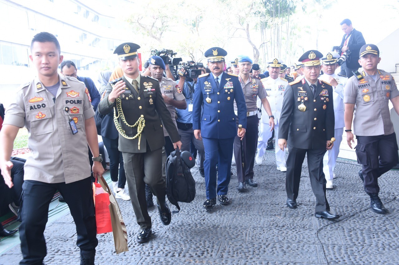 Panglima TNI Hadiri Pelantikan Anggota DPR, DPD dan MPR 2019-2024