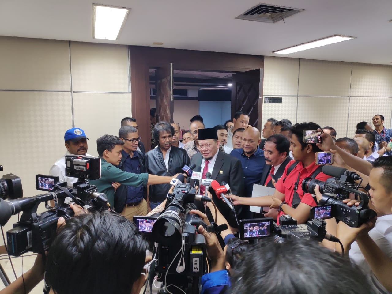 La Nyalla Sah Ketua DPD RI 2019-2024