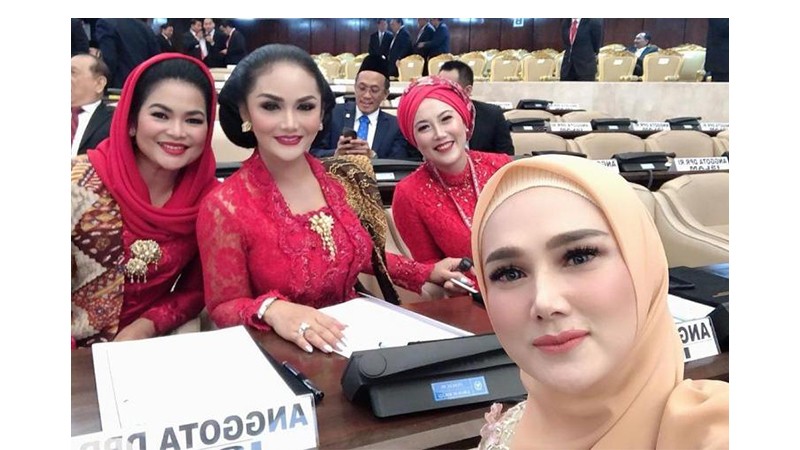 Sekarang Negara Belikan Beras untuk Mulan Jameela dan Beberapa Selebrita