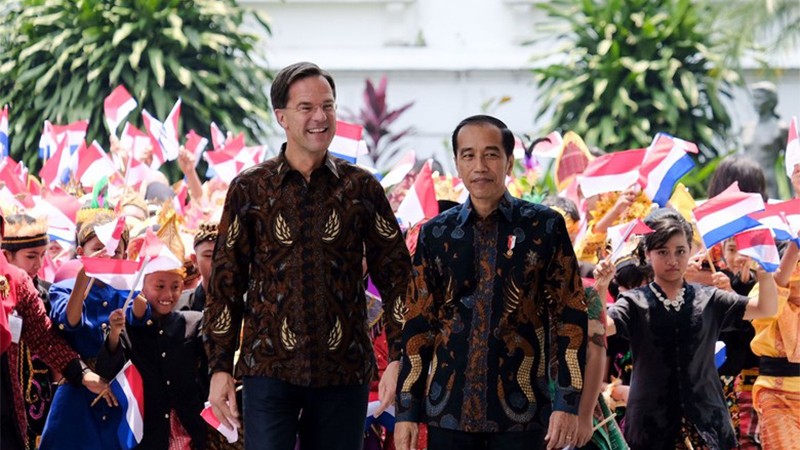 Kompak, Presiden RI dan PM Belanda Pakai Batik
