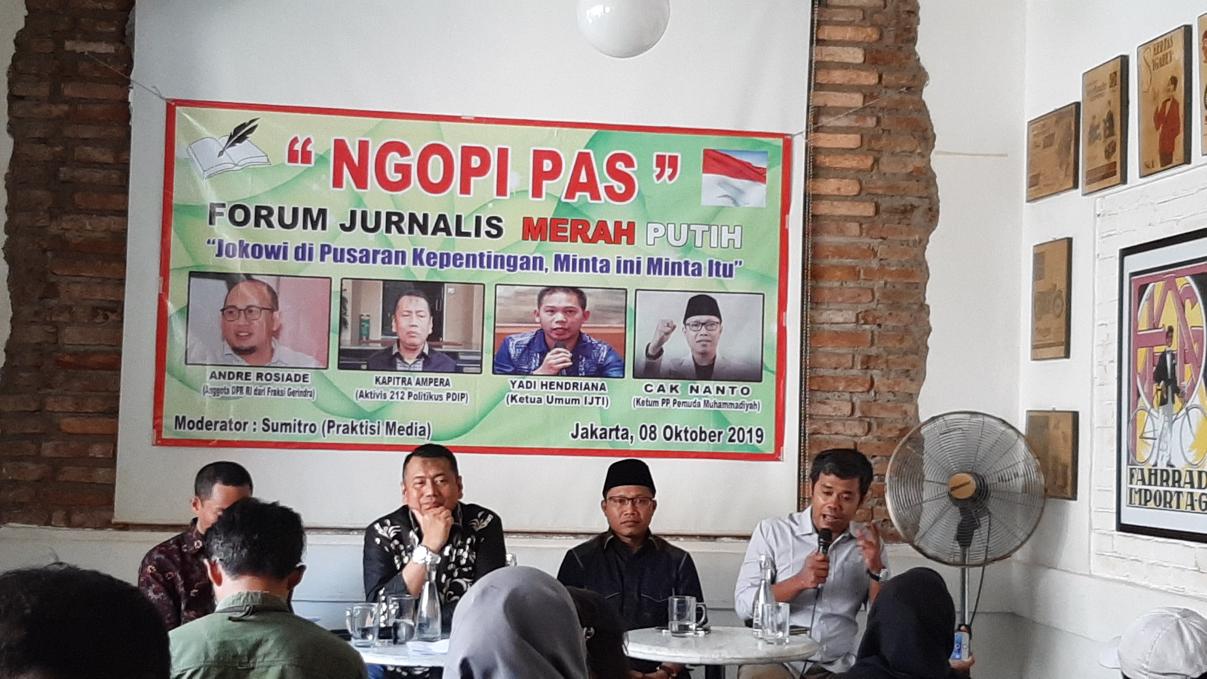 Kalau Tak Ada Oposisi, Jokowi Akan Berhadapan Langsung Dengan Rakyat