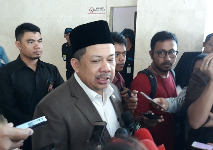 Fahri Hamzah Desak Aparat Usut Tuntas Penyerangan Wiranto Sampai ke Akarnya