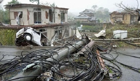 Diterjang Topan Hagibis, Jepang Terjunkan Puluhan Ribu Tentara