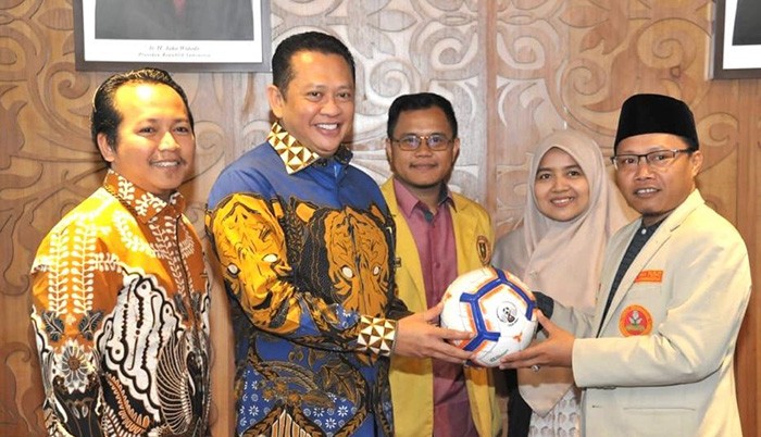 Bamsoet : Ajak Kaum Muda Sosialisasikan Empat Pilar MPR RI Melalui Media Sosial
