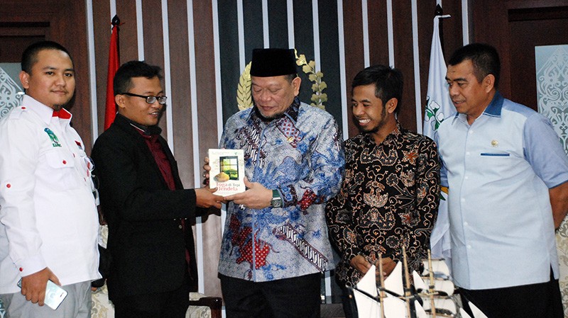 Ketua DPD RI Lanyala Mahmud Mattalitti  Minta Generasi Muda Ikut Dorong Percepatan Pembangunan
