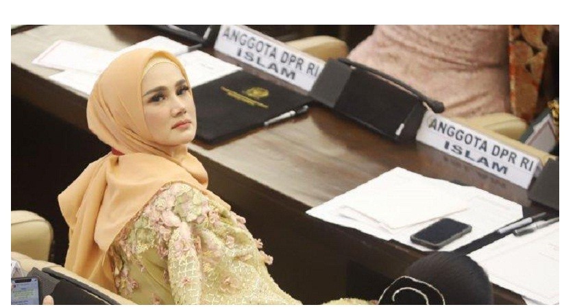 KPK Beri Peringatan Pada Mulan Jameela