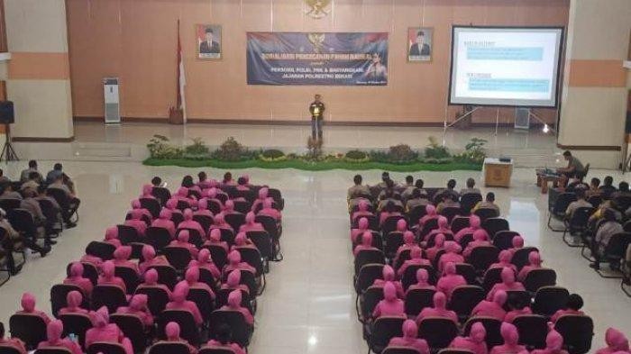 Kapolres Bekasi Imbau Ibu Bhayangkari Tahan Diri Di Medsos, Jangan Rugikan Suami
