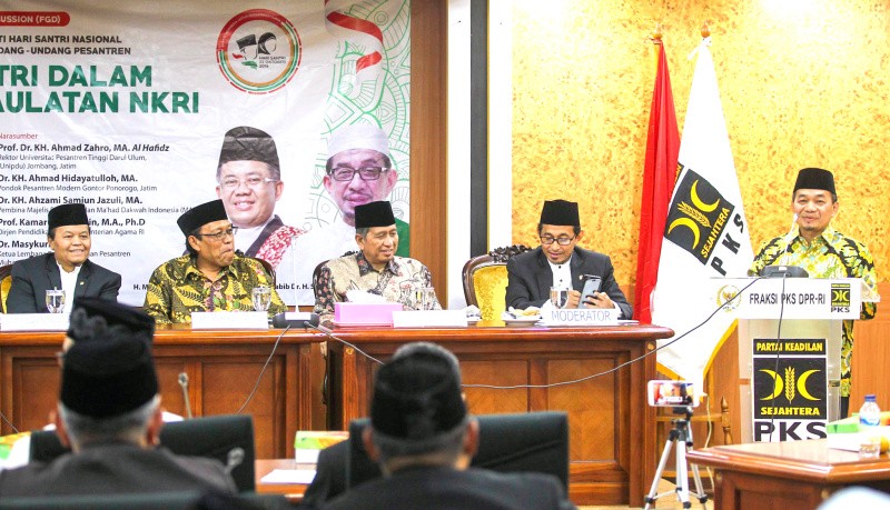 Peran Santri Dalam Menjaga Kedaulatan NKRI