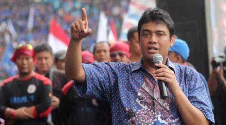 Kenaikan UMP Tak Memuaskan, Massa Buruh Gruduk Kantor Anies