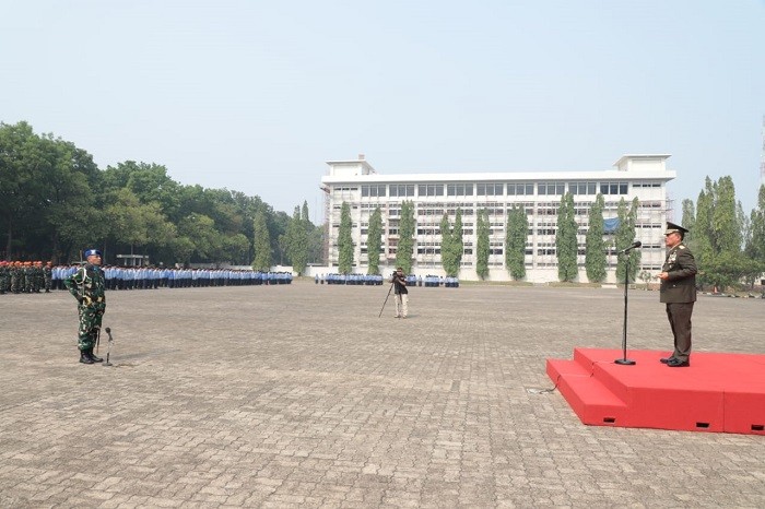 Prajurit dan PNS Mabes TNI Gelar Upacara Hari Pahlawan