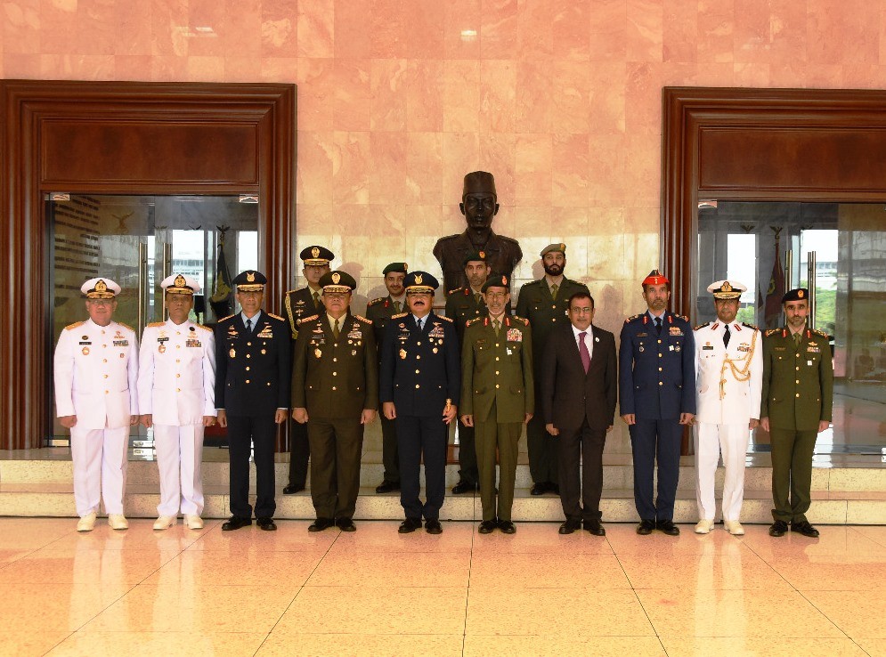 Panglima TNI Terima  Kunjungan Kehormatan  Panglima Angkatan Bersenjata Uni Emirat Arab