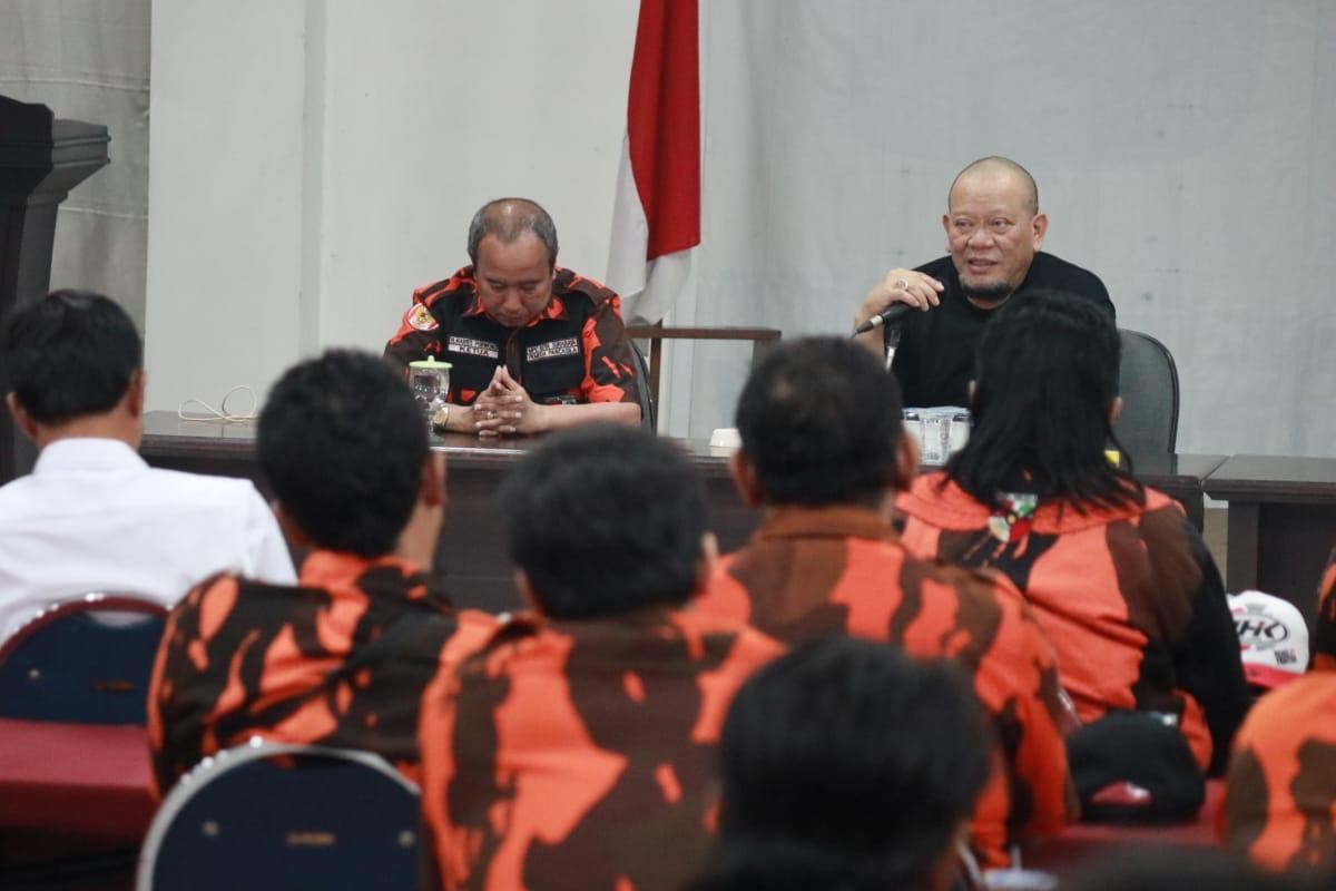 Bertemu Kader Pemuda Pancasila Surabaya, La Nyalla Ajak Majukan Daerah