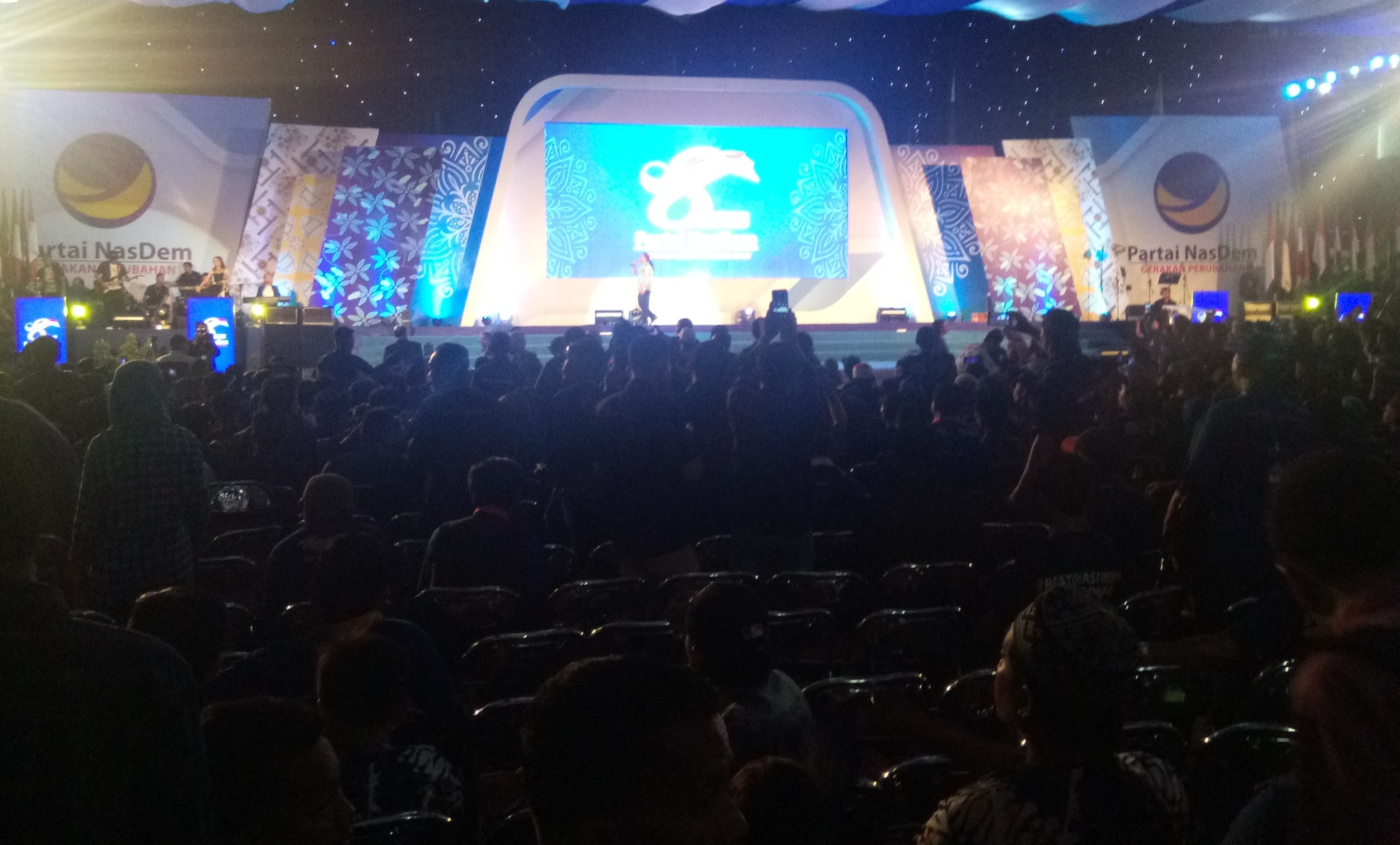 Rayakan Ultah ke 8, Ribuan Kader Nasdem Hadiri Jatim Expo