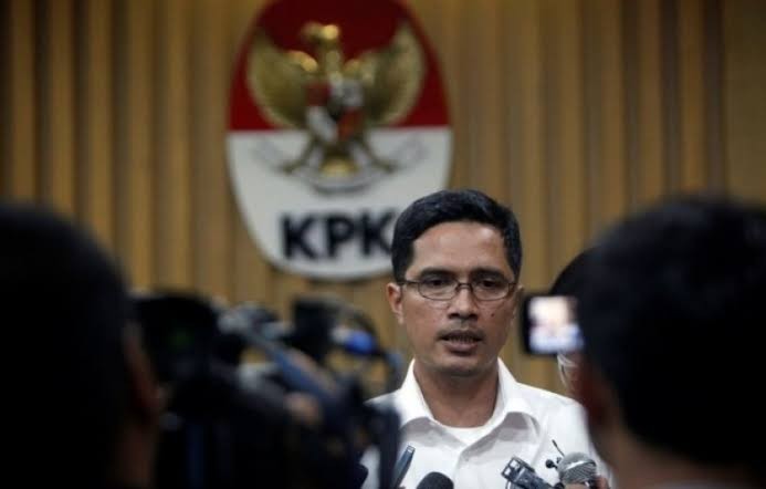 KPK Ingatkan Stafsus Presiden dan Wapres Tak Terima Suap