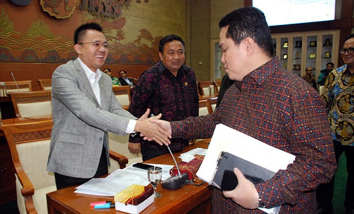 Salam Pertama Menteri BUMN Dengan Anggota Komisi VI DPR Mufti Anam