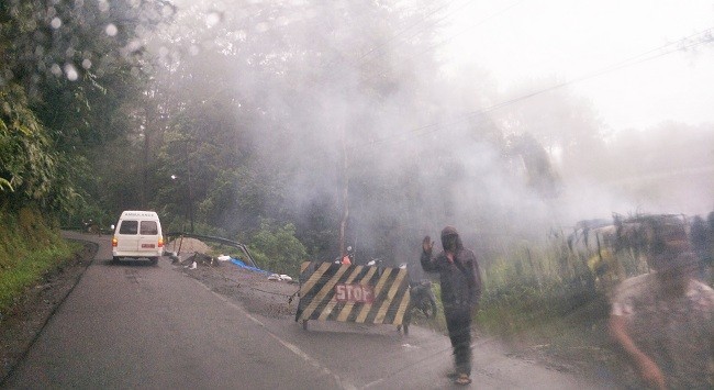 Dua Bulan Lalu Amblas Duapuluh Meter,  Jalinsum Parapat Belum Diperbaiki