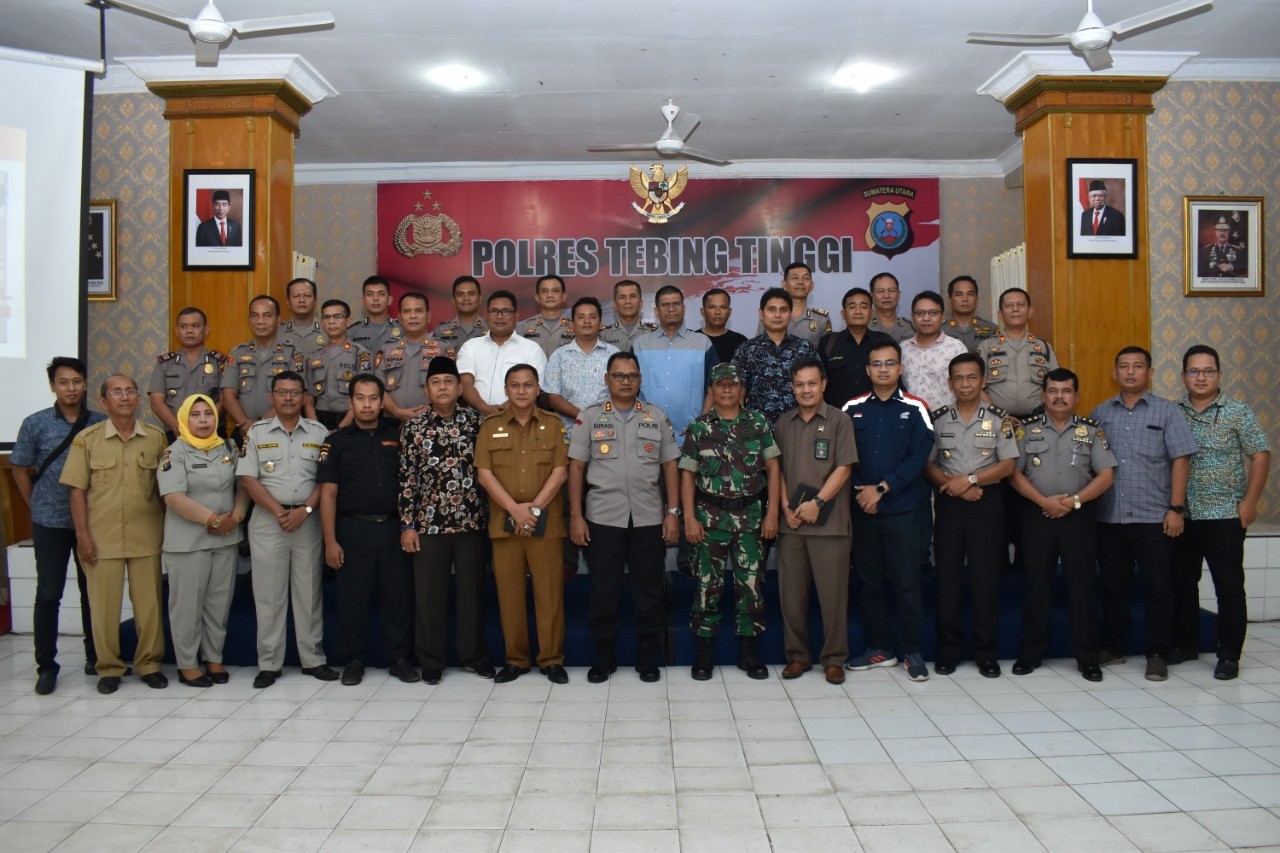 Jalin Silaturahmi,Kapolres Tebing Tinggi Duduk Bersama Dengan Jurnalis dan Stake Holder