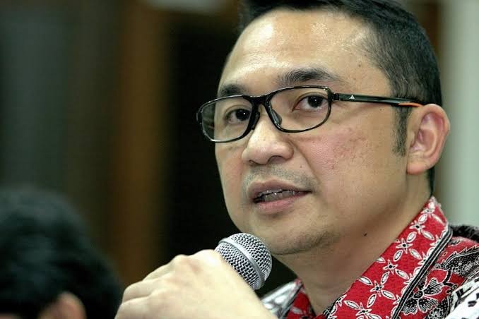 Lawan Menteri BUMN, Dirut Garuda Tak Mau Mundur!