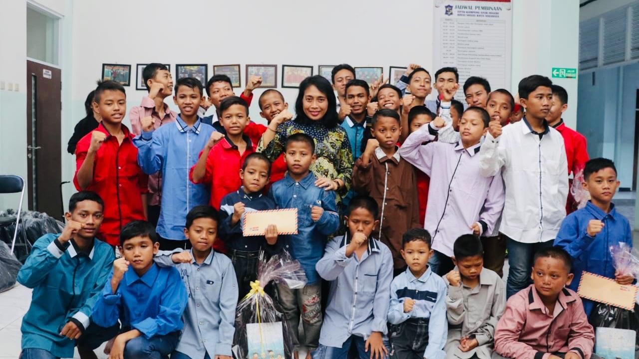 Menteri Bintang Ingatkan Anak-anak KANRI Surabaya Harus Rajin Belajar Gapai Cita-cita