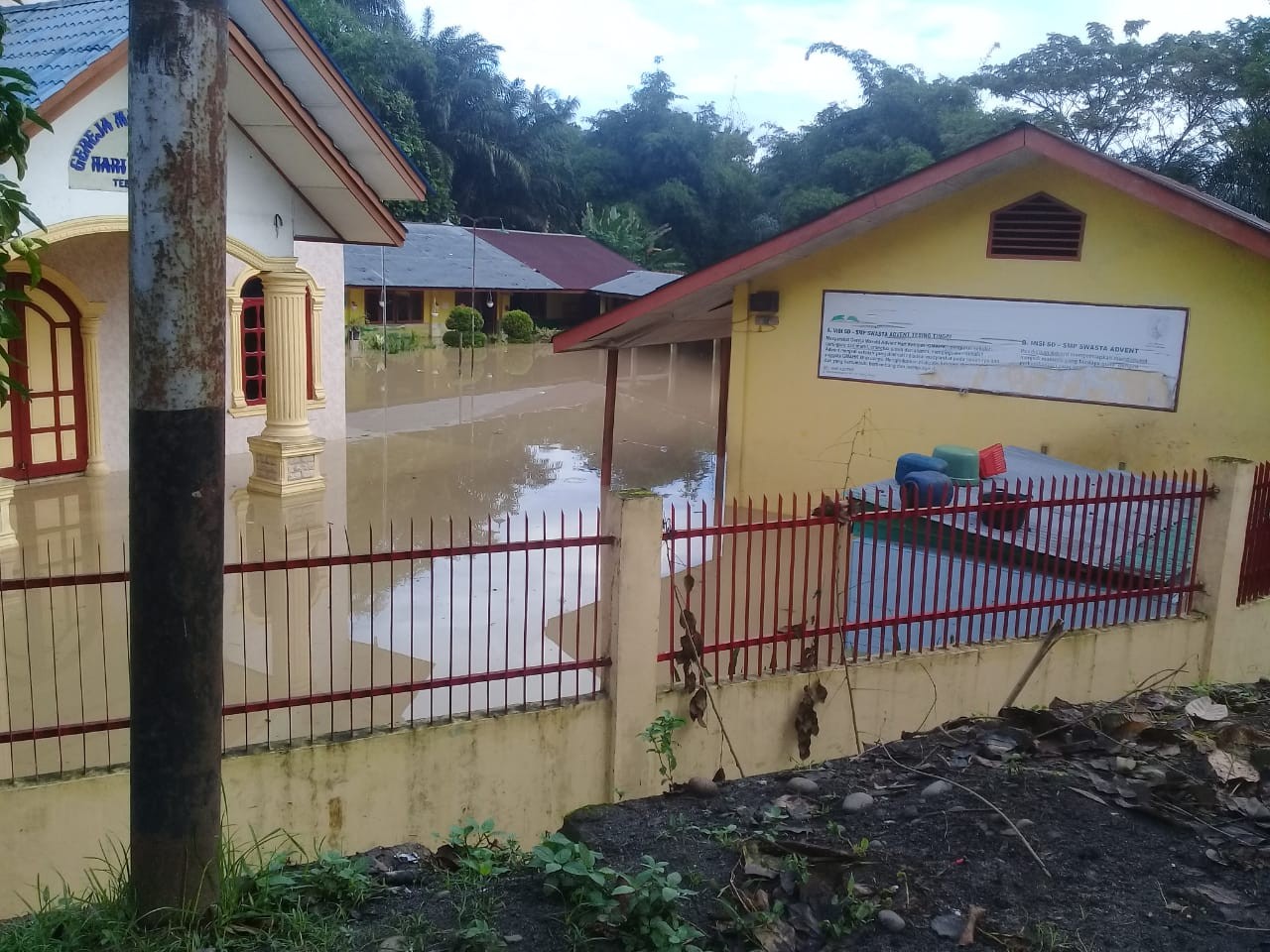 Tebing Tinggi Dikepung Banjir