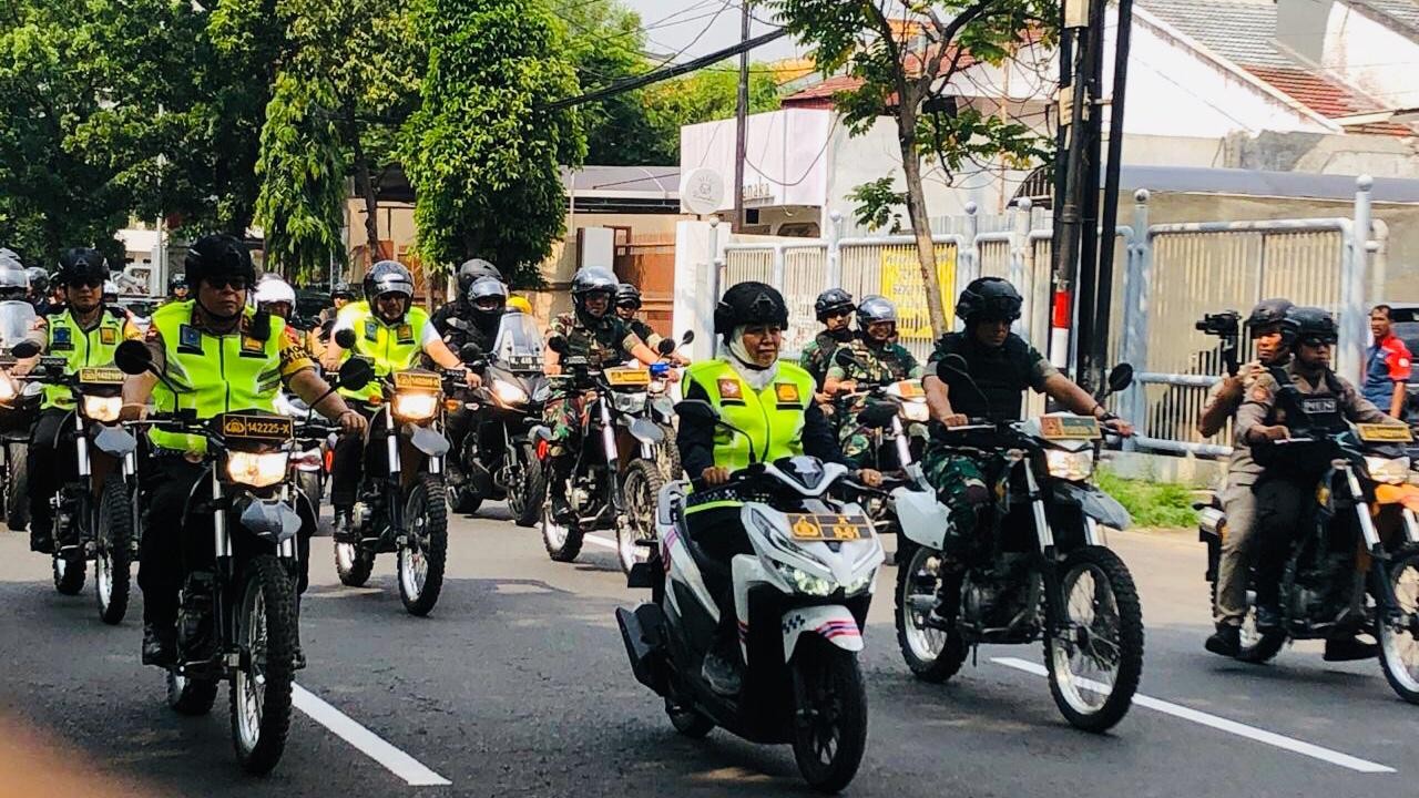 Forkopimda Jatim Tinjau Kesiapan Natal di Surabaya dengan Naik Motor