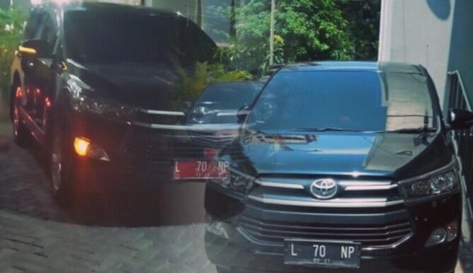 Satpol PP Surabaya Ganti Warna Plat Hitam Mobil Dinas, Polisi : Pelanggaran