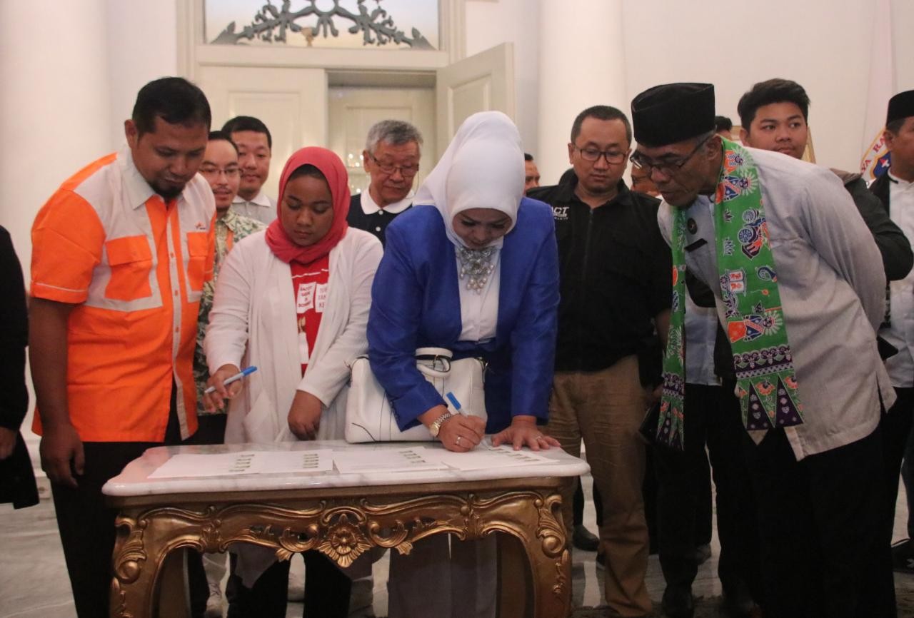21 organisasi dan lembaga bergabung dengan Pemprov DKI Jakarta, menanggulangi banjir.