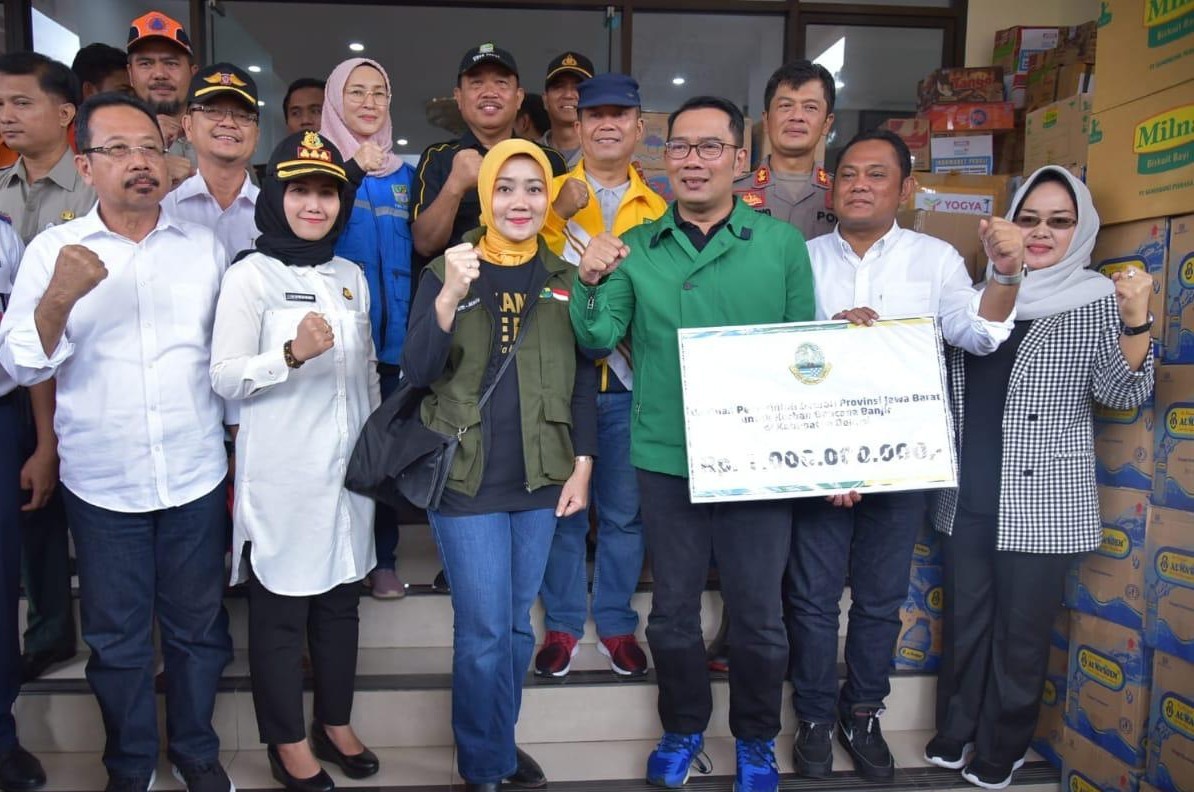 Terima Bantuan Provinsi Jabar, Bupati Bekasi Minta Dibuatkan Jembatan di Tamsel