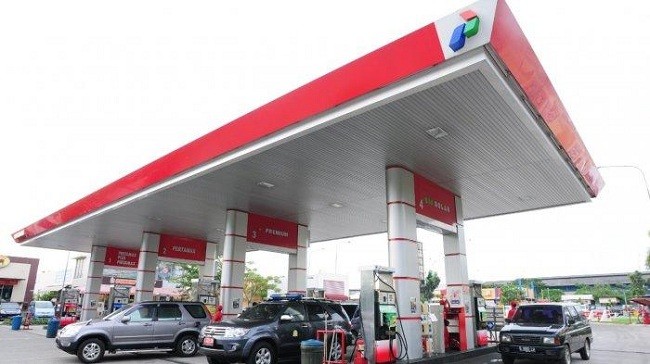 Mulai Hari Ini, Harga BBM Turun