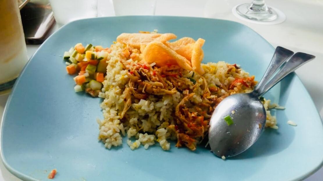 Nikmatnya Lidah Anda Mengincipi Sego Bawang Kampi Hotel Surabaya, Penasaran?