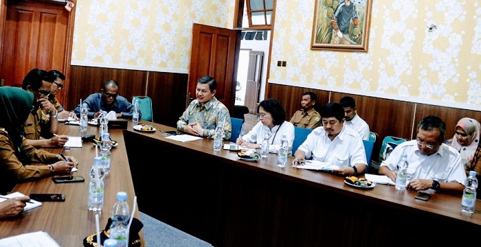 Takut Longsor, Bupati Subang Pindahkan TPA Panembong