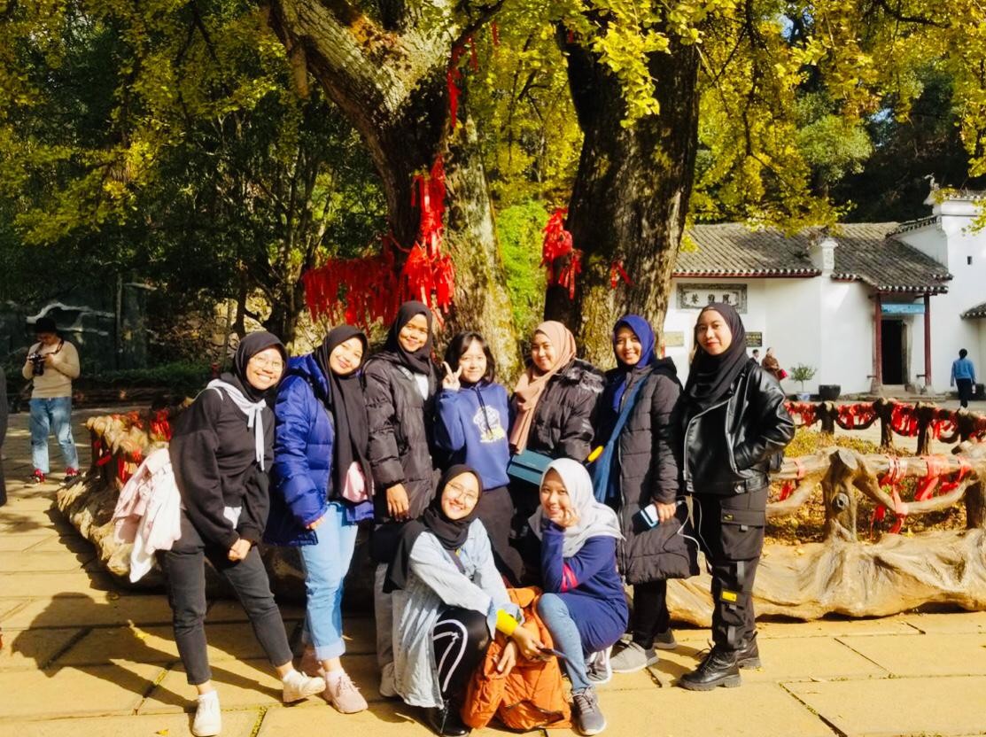 Belasan Mahasiswa Unesa di Wuhan Cina Dipastikan Terhindar dari Virus Corona