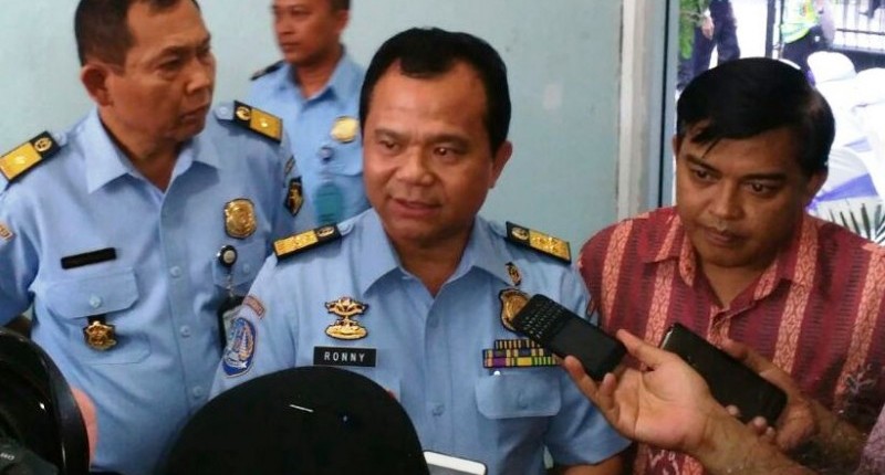 Yasonna Laoly Copot Ronny Sompie dari Dirjen Imigrasi 