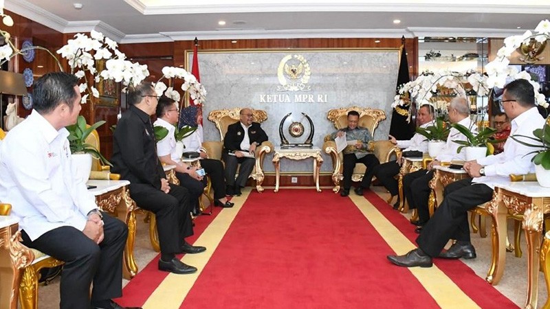 Menerima Kadin, Bamsoet Harap Omnibus Law Bisa Jamin Adanya Regulasi Yang Jelas