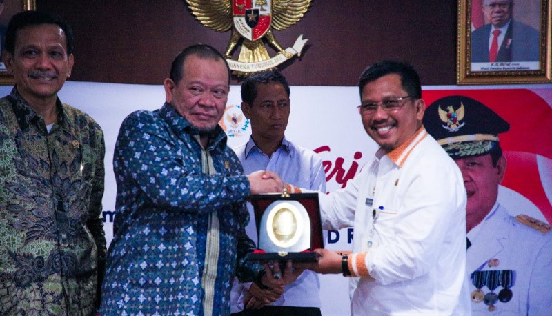 Pemprov Kepri Adukan Menhub Soal Dana Labuh Ke Ketua DPD RI