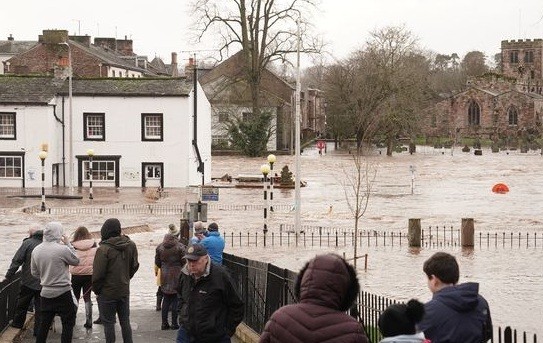 Inggris Diterjang Badai Ciara, 138 Ribu Rumah Kebanjiran