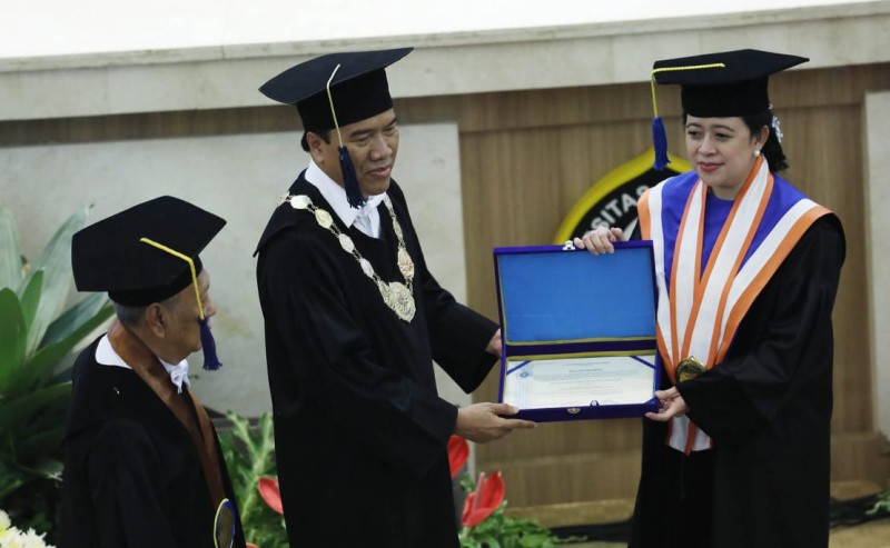 Ketua DPR Puan Maharani Terima Gelar Dr. (HC) UNDIP