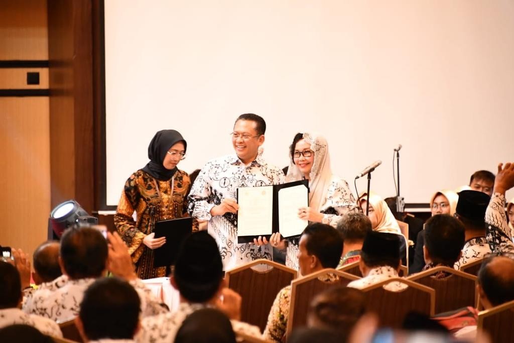 MPR RI dan PGRI Tandatangani MoU Sosialisasi Empat Pilar