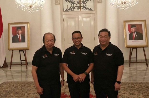 Kembangkam Jakpreneur, Bos Mayapada Group Beri Bantuan Ratusan Gerobak Ke Pemprov DKI 