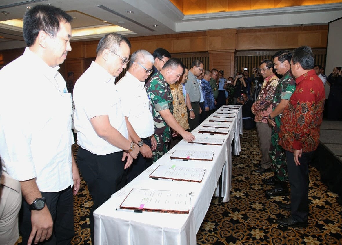 Panglima TNI Sebagai Saksi Penandatanganan Force Down Pesawat Asing