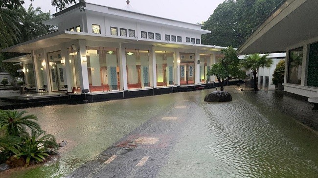 Akibat Hujan Deras, Istana Presiden Banjir